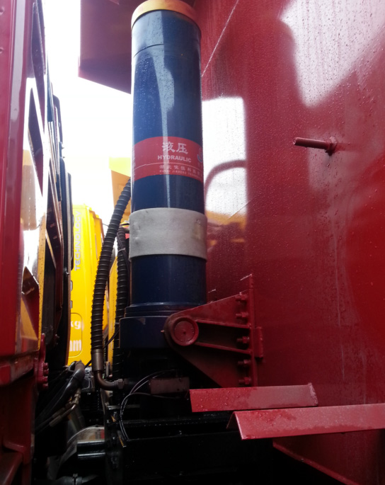 &ldquo;�Ѻ�&rdquo;���͸��ڼtɫ܇�����r���£��{ɫ����Խ�l(f��)�W��ҫ��